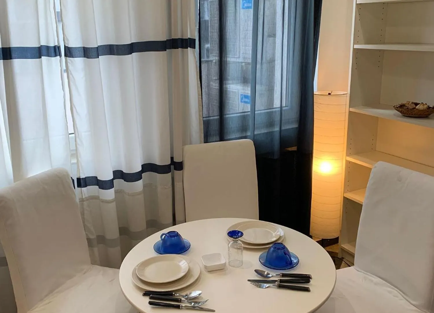 Cozy 1 Bdrm Apartment In City Center 부쿠레슈티