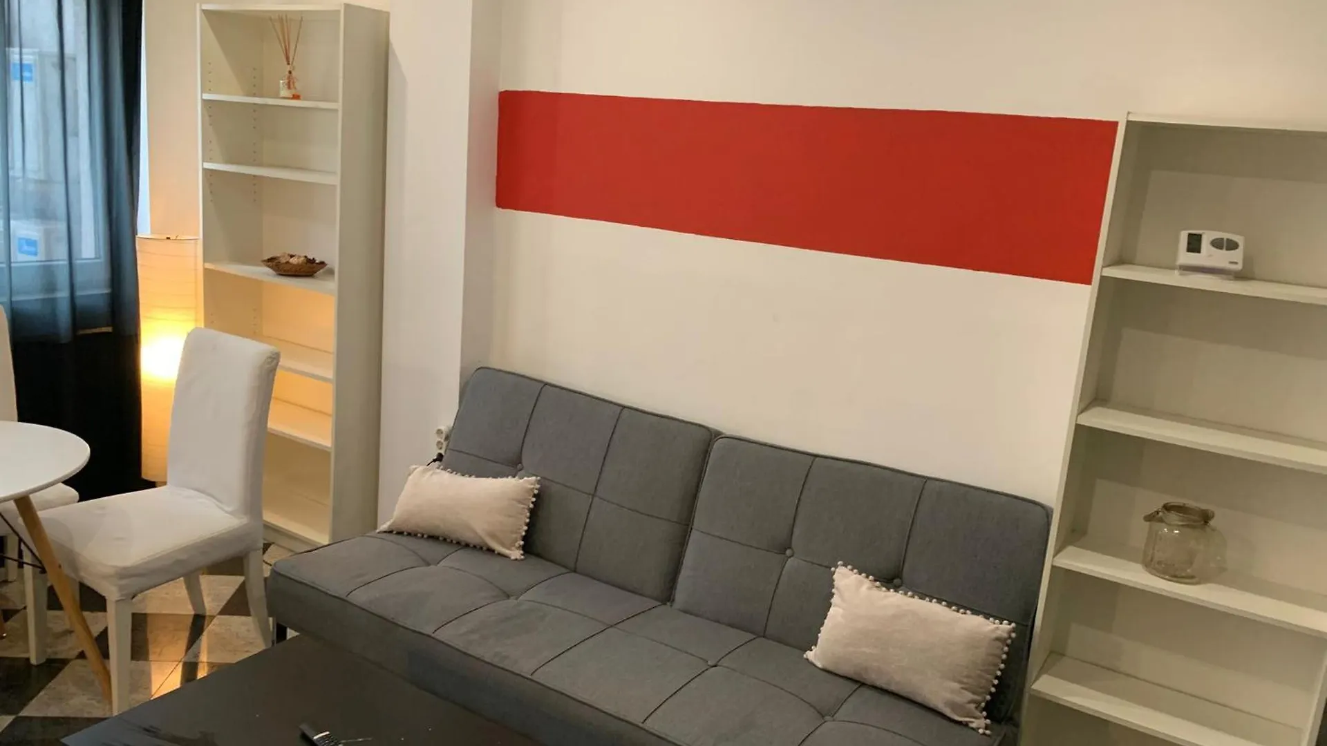 Cozy 1 Bdrm Apartment In City Center 부쿠레슈티 루마니아